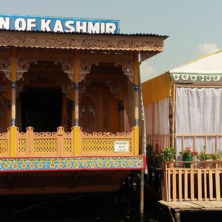 Houseboat Moon Of Kashmir Hotel Srīnagar Eksteriør billede