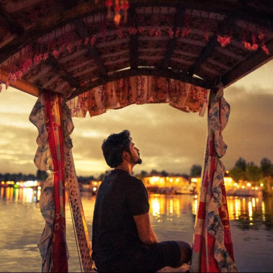 Houseboat Moon Of Kashmir Hotel Srīnagar Eksteriør billede